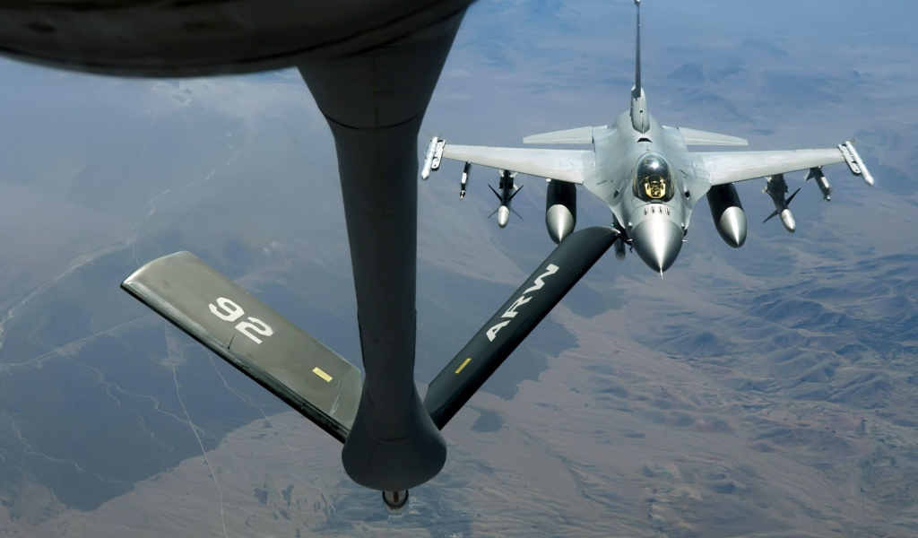 Военная авиация / дозаправка