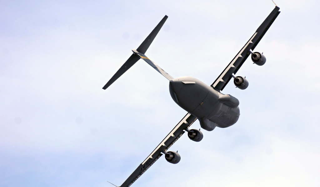 Военная авиация / разворот