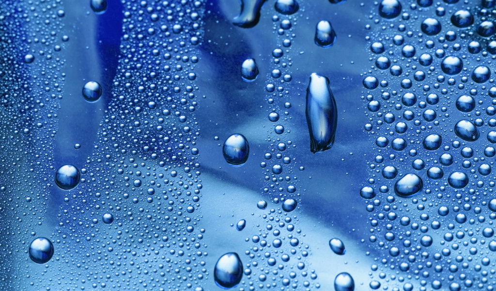 А за окном дождь