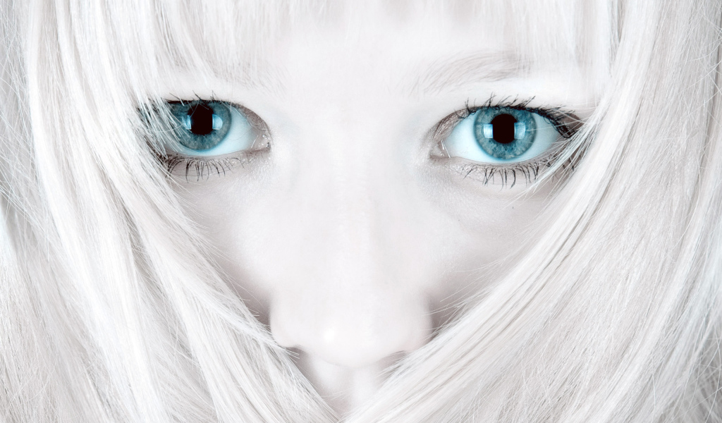 Голубые глаза