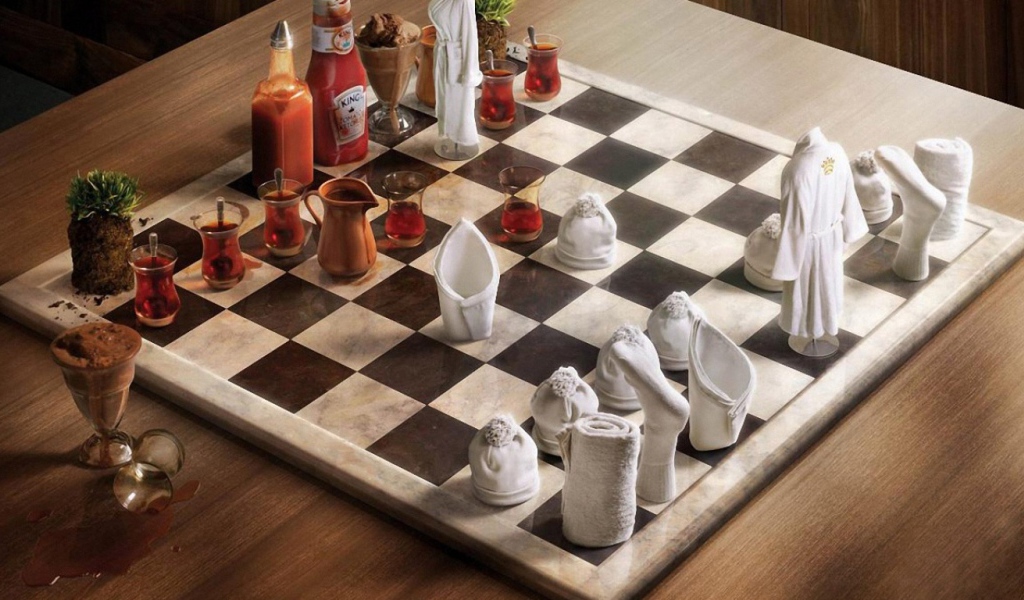 Столовые шахматы