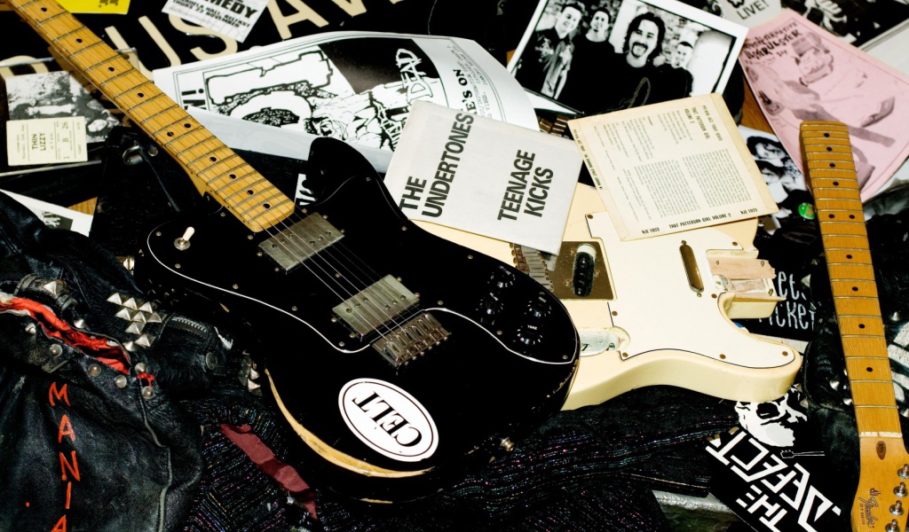 Электрогитара