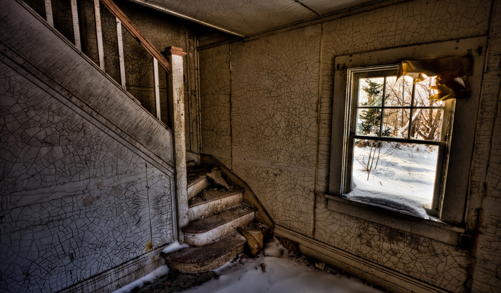 Дом с привидениями