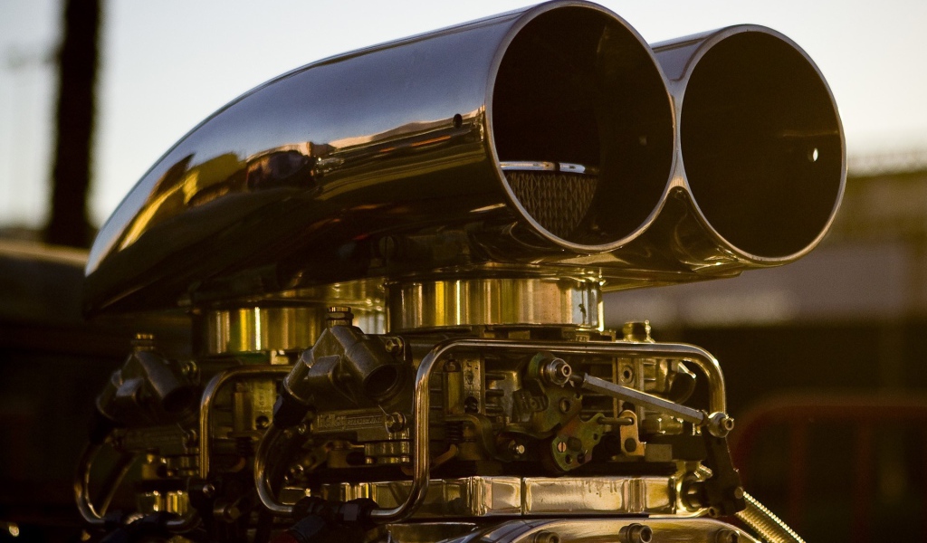 Отражение в металле