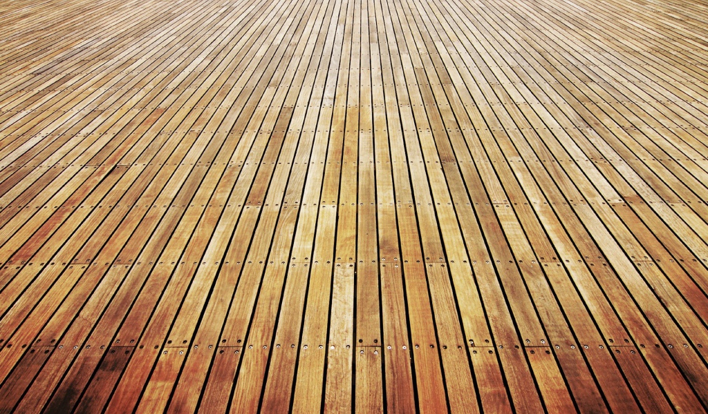 Деревянный пол