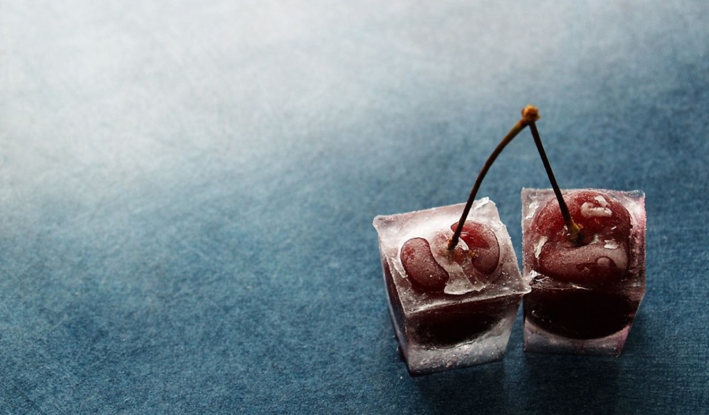 Замороженная вишня