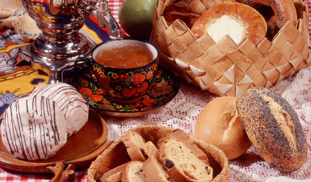 Булки с творогом и маком