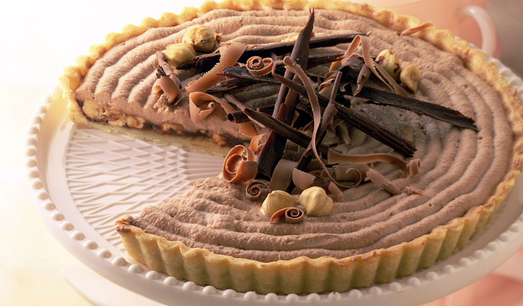 Пирог с лесными орехами