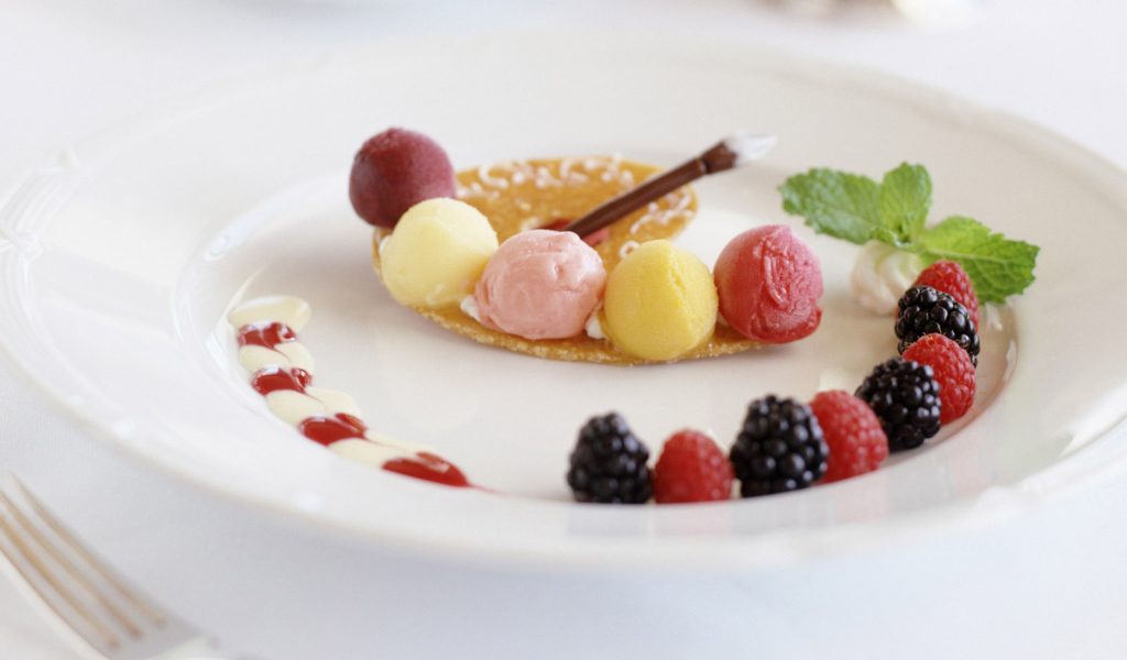 Красивый десерт