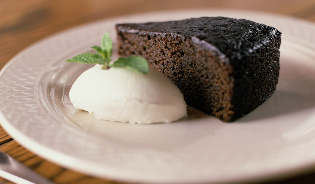 Кусочек шоколадного пирога