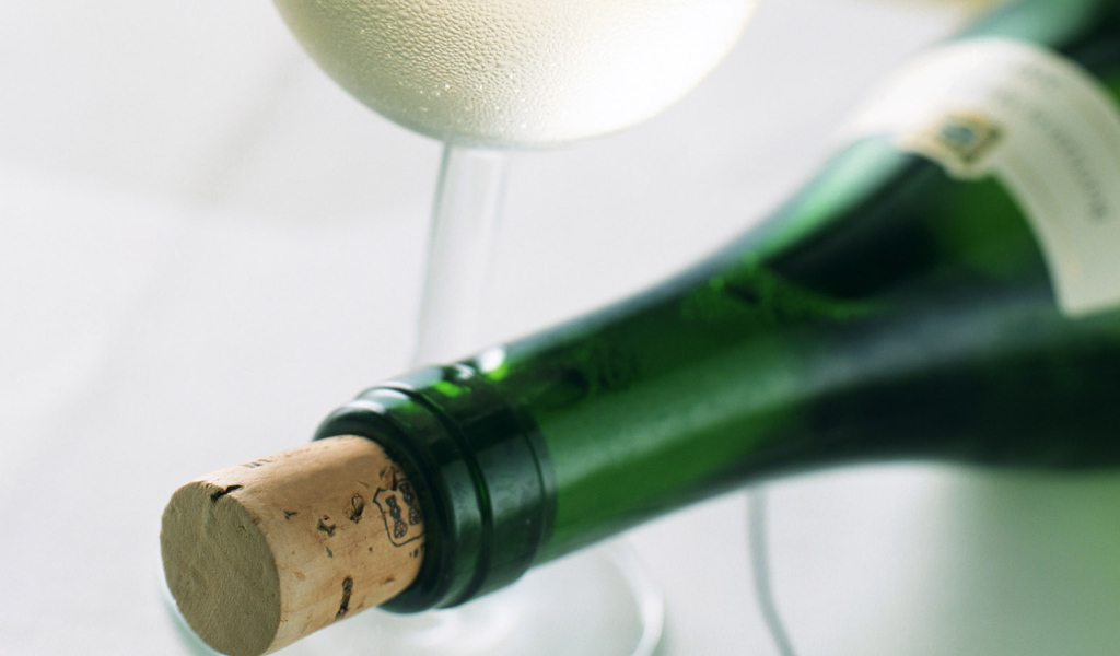 Бутылка вина