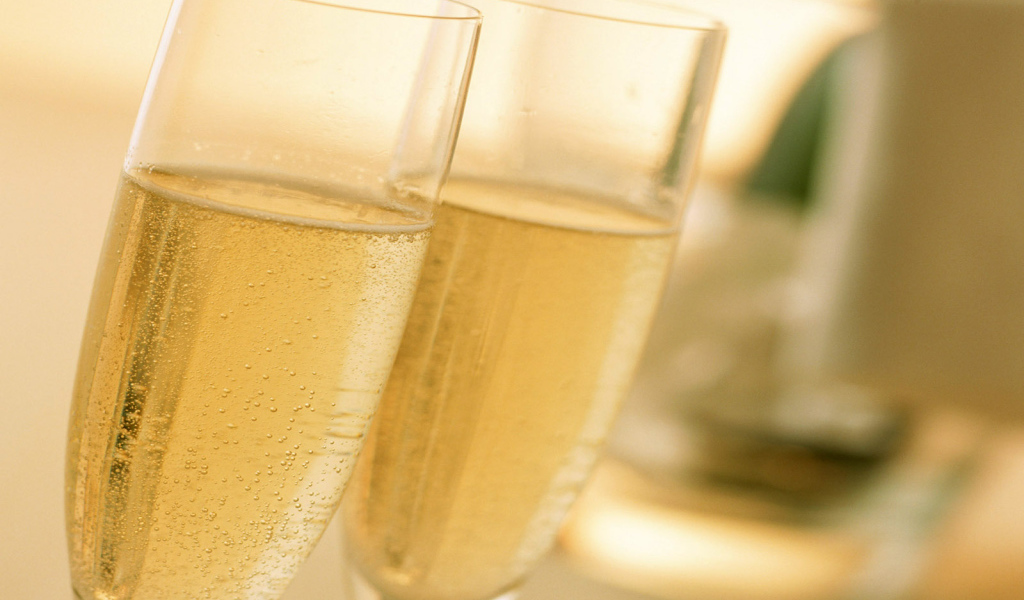 Парочка шампанского