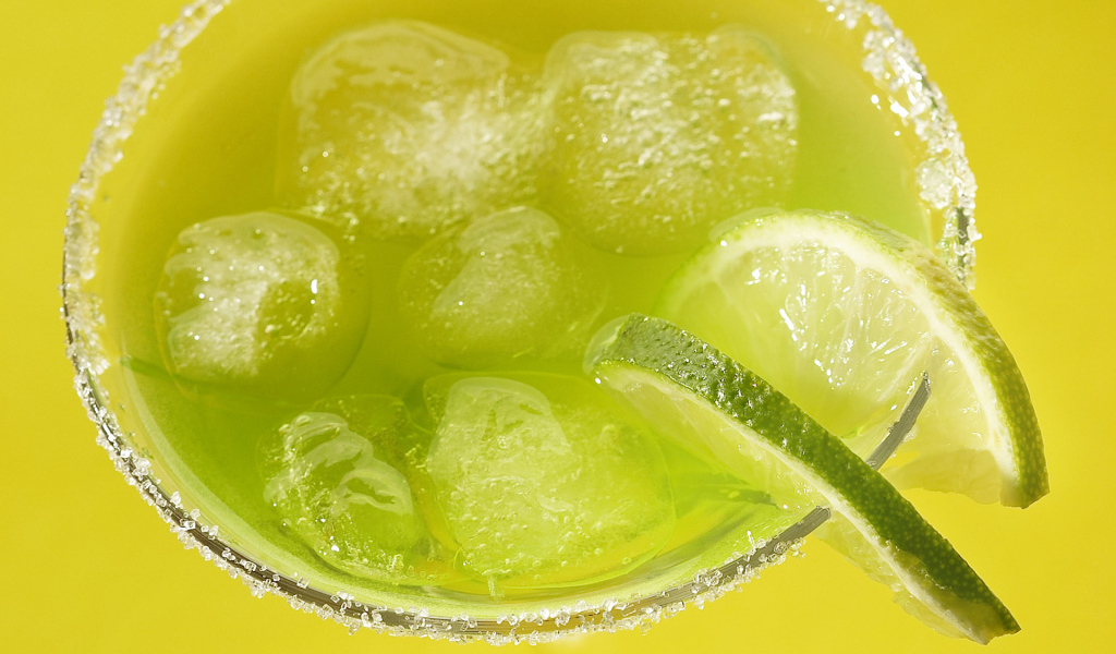 Лимонный напиток