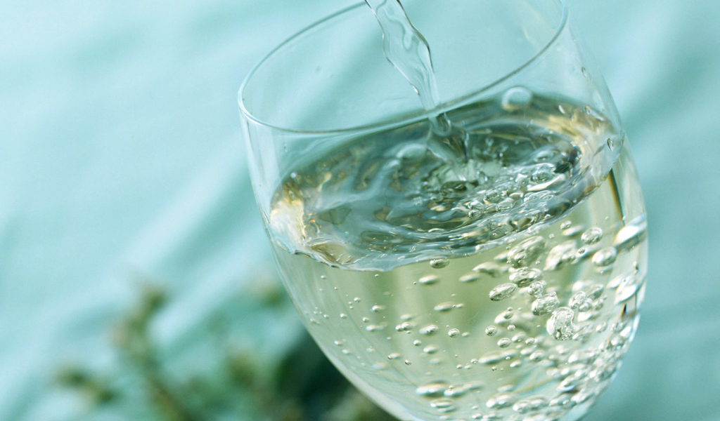 Игристое вино