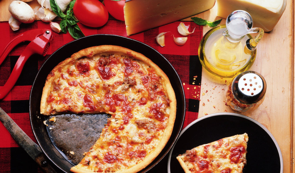 Вкусный кусочек пиццы