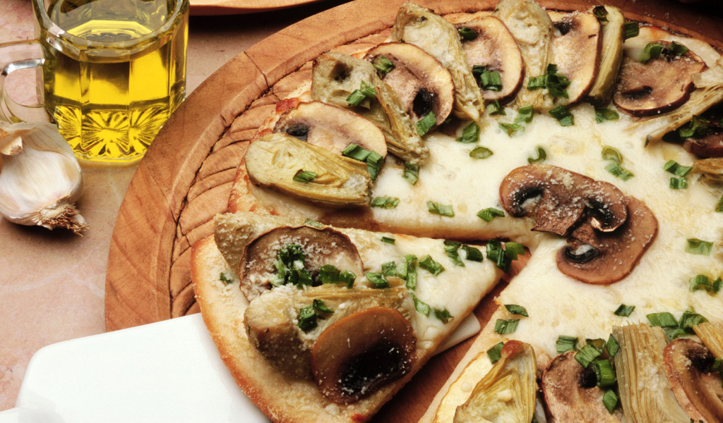 Пицца с грибами