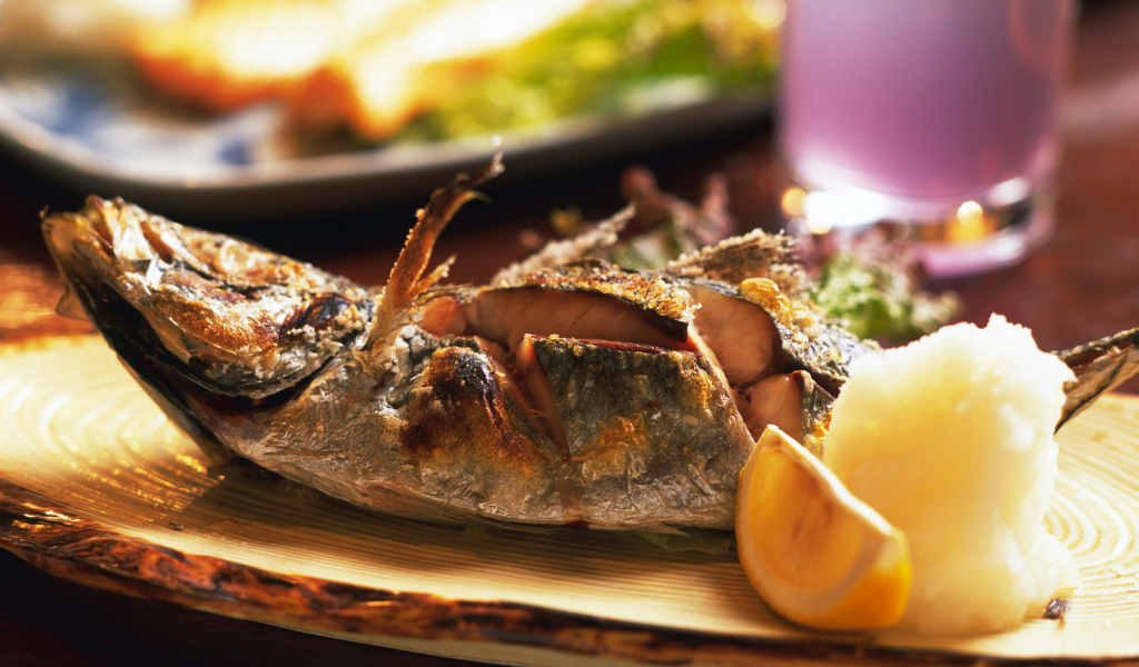 Жаренная рыбка с лимоном