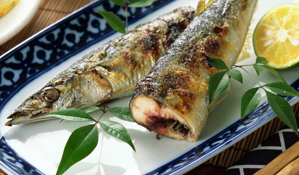 Вкусная рыбка на блюде