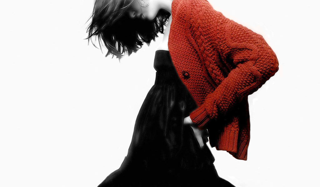 Красавица в черном платье