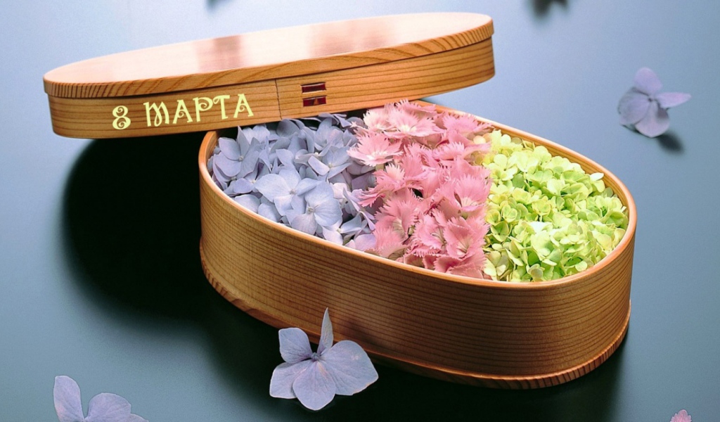 Коробочка с цветами