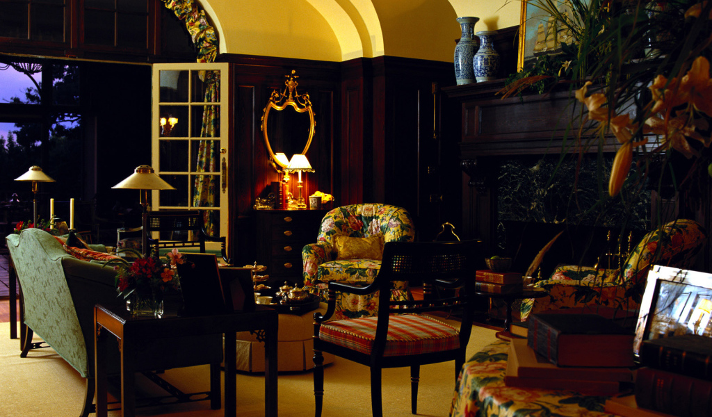 Каминная комната с выходом на террасу