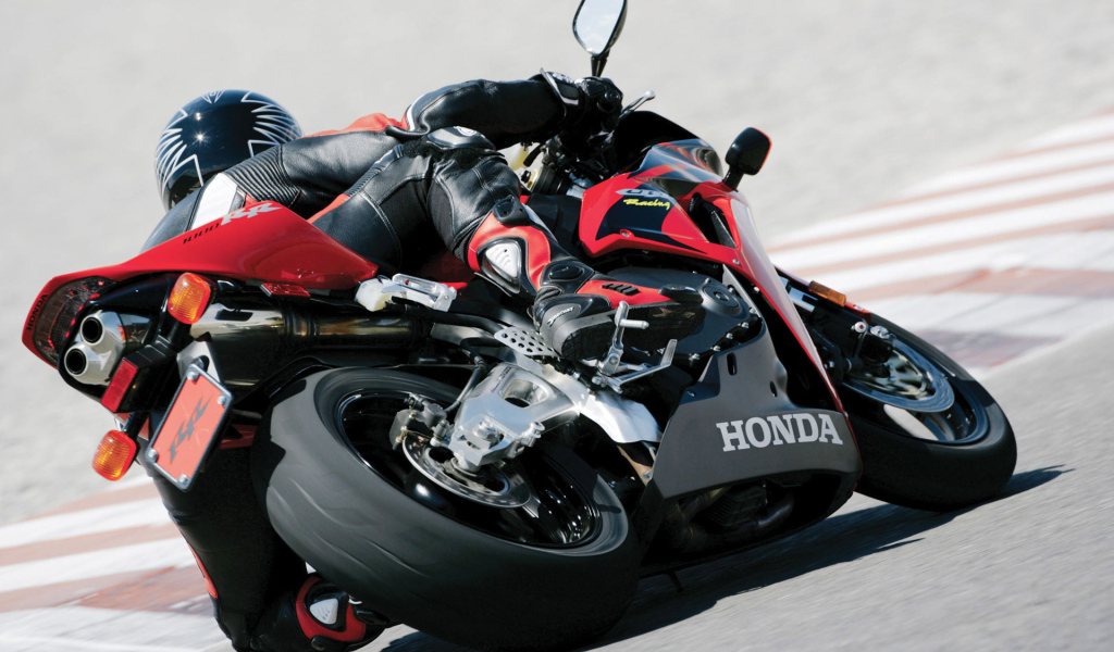 Предельная скорость на повороте