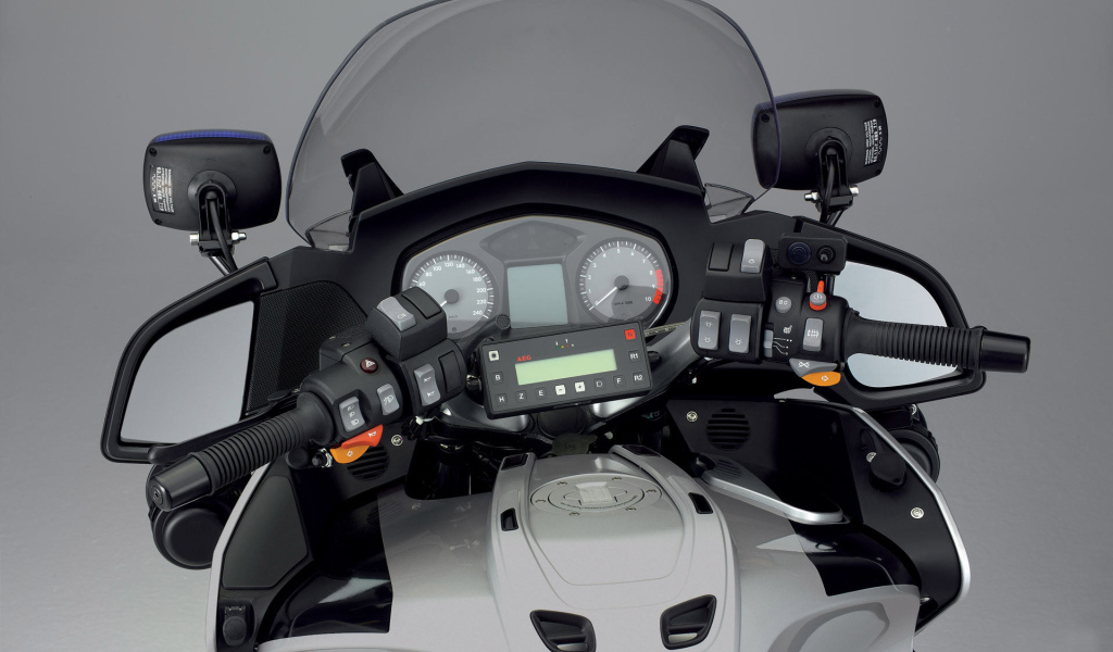Панель управления / Мотоцикл BMW