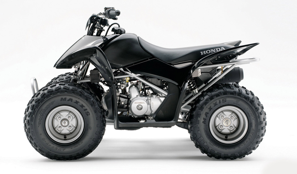 Вне дорожный Хонда квадроцикл