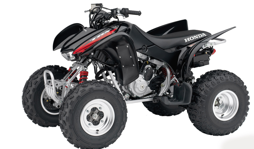 Спортивный Honda квадроцикл