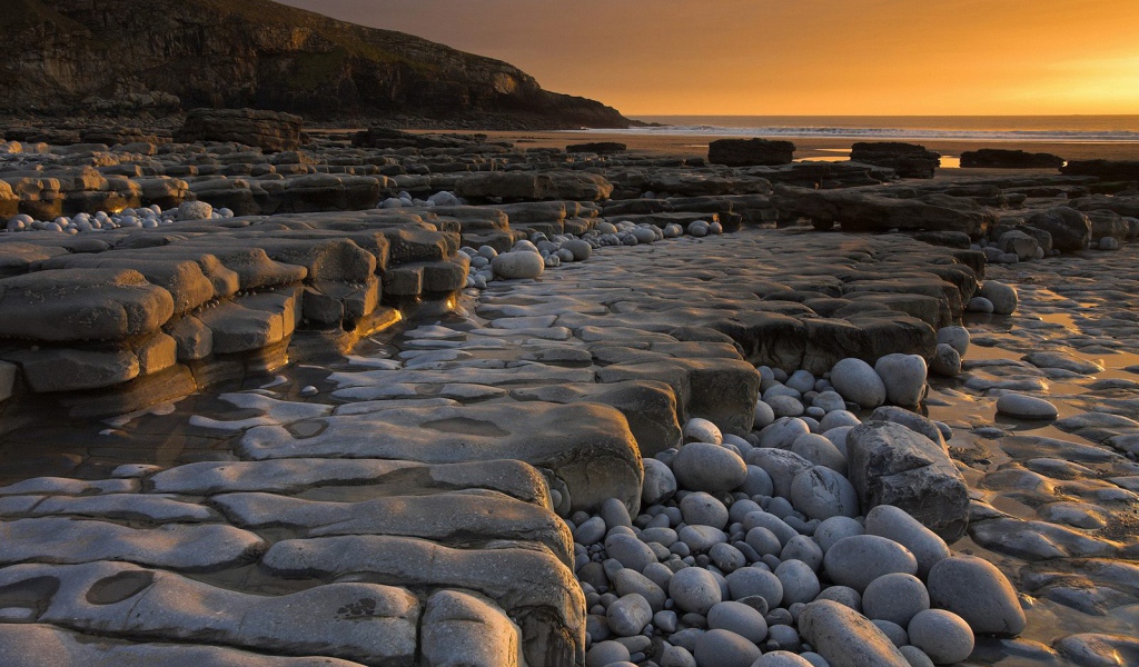 Гладкие камни