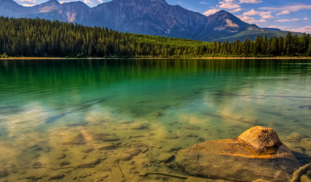 Красивый вид на горы