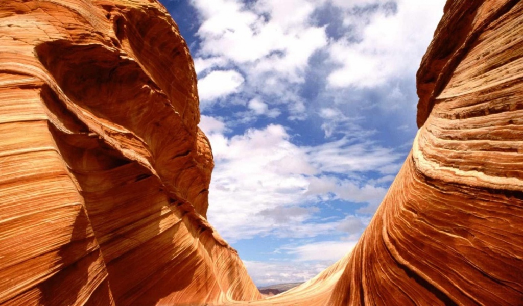 Скрытое озеро