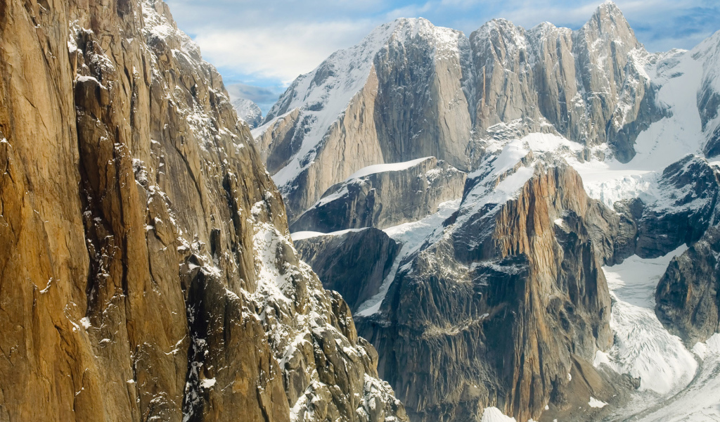 Верхушки гор