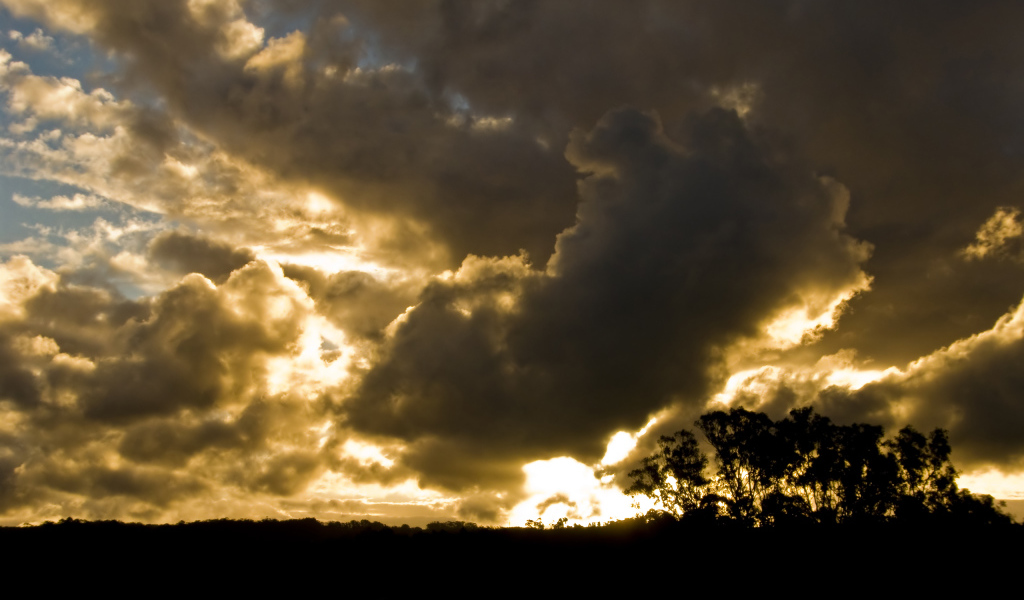 Грозовые облака