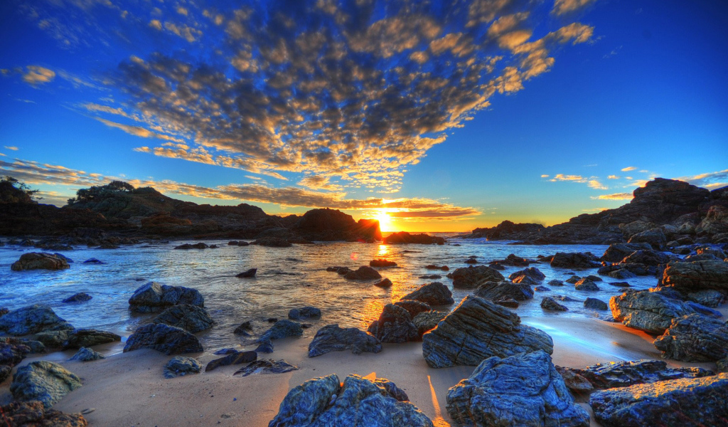 Закат на берегу моря HDR