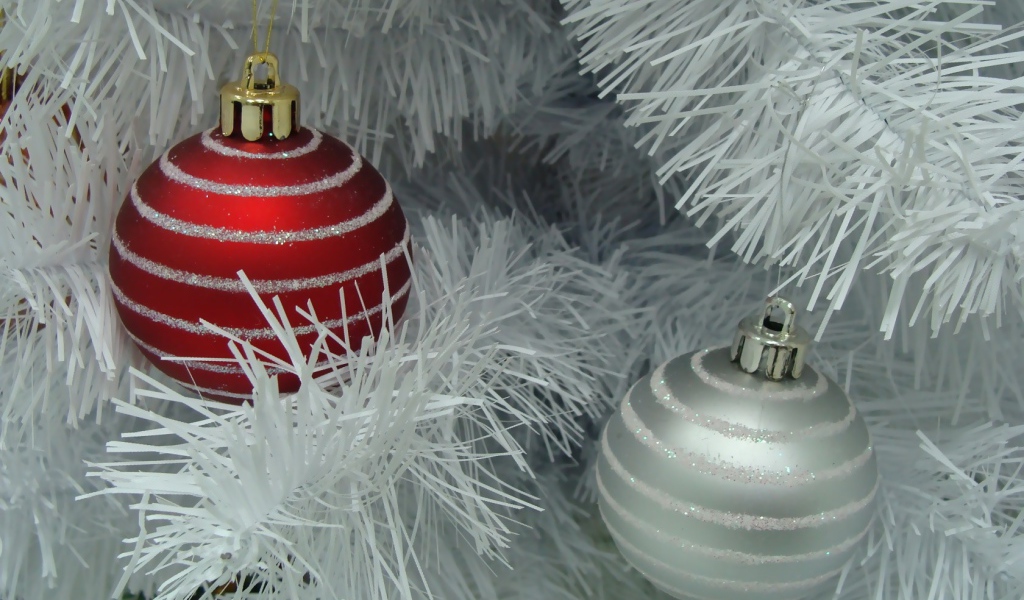 Белые иголки