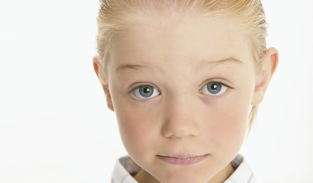 Красивая девочка