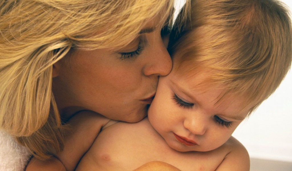 Любящая мать