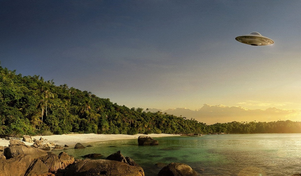 НЛО над пляжем