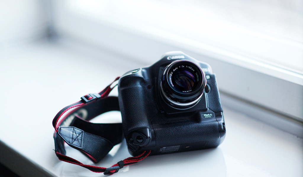 фотоаппарат Canon EOS 5D Mark II