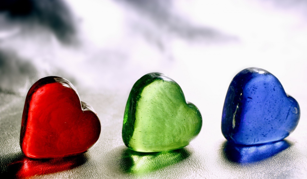Разноцветные сердца