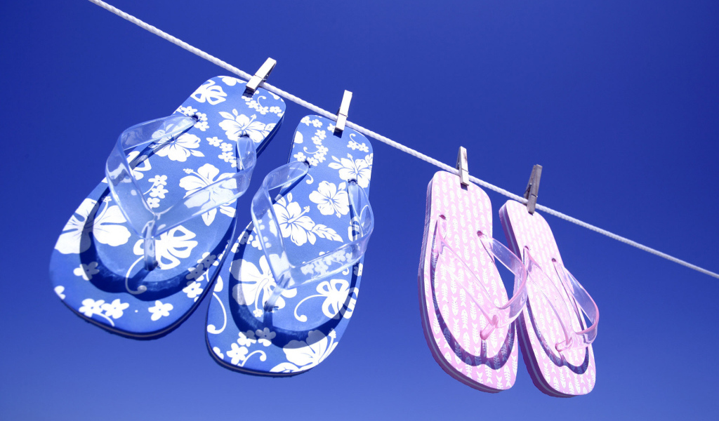 Тапочки на веревке