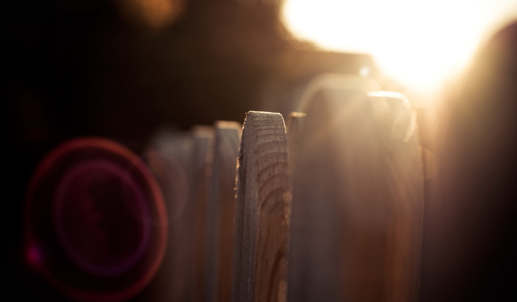 Деревянный забор