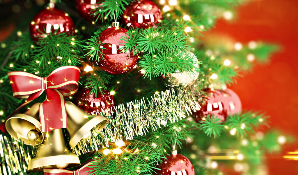 Праздничная елка