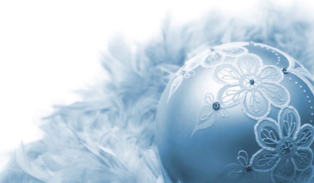 Елочный шарик