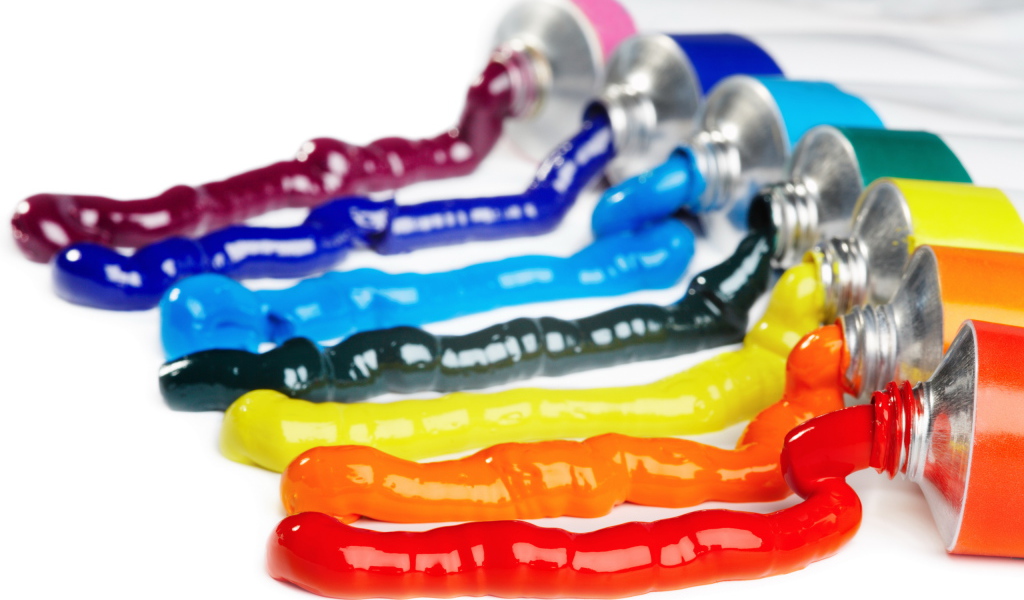 Тюбики с разноцветной краской