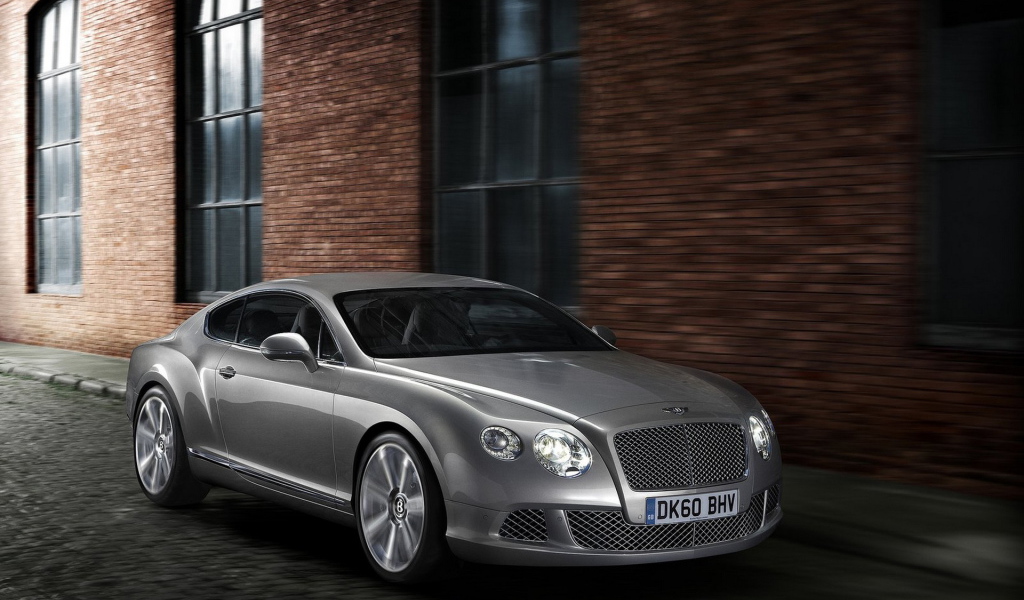 Роскошный Бентли Континентал GT