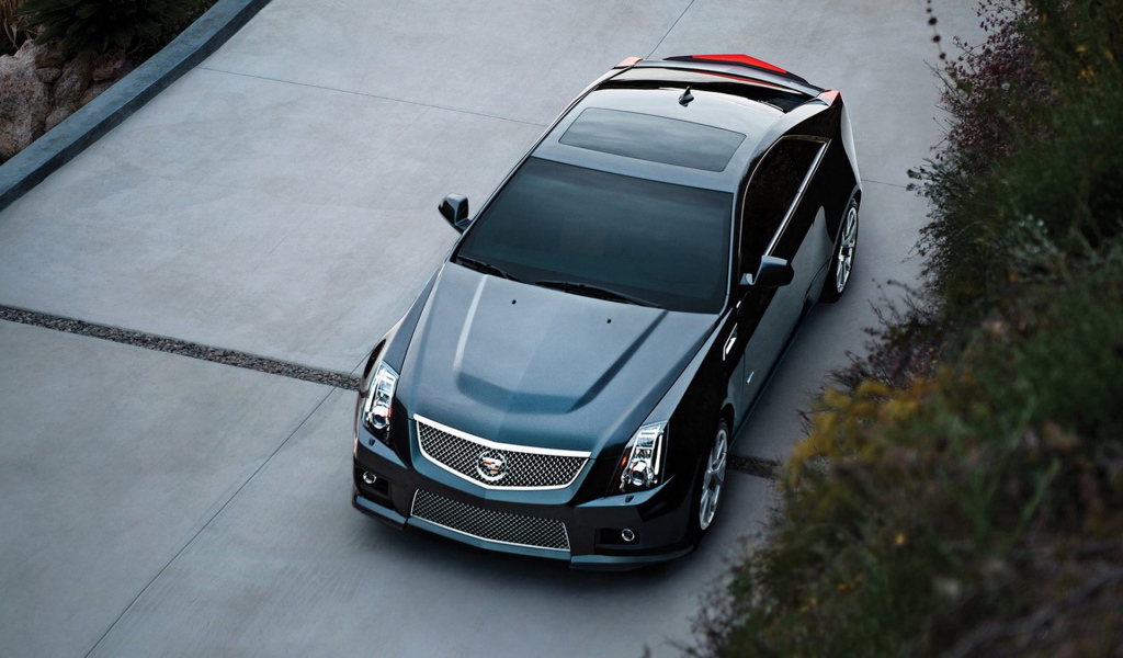 Кадиллак CTS-V в купе