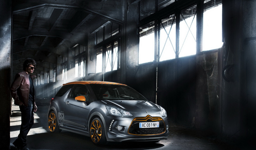 Citroen DS3 Racing в ангаре