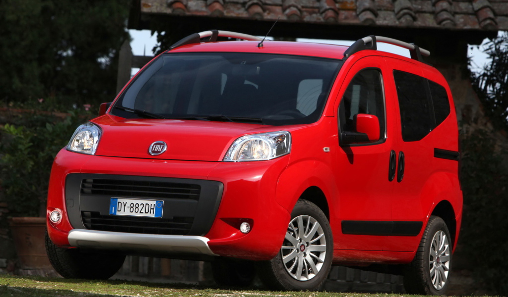 Фиат Фиорино в красном кузове
